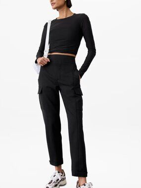 Athleta Endless High Rise Cargo Pant Women's Sz 4- Black